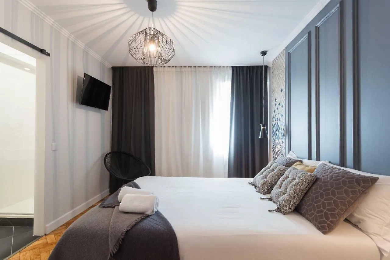 Lisbon Airport Charming Rooms Португалия